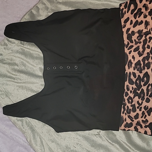 Brand New The Maggie Two Piece Swimwear - Picture 2 of 7